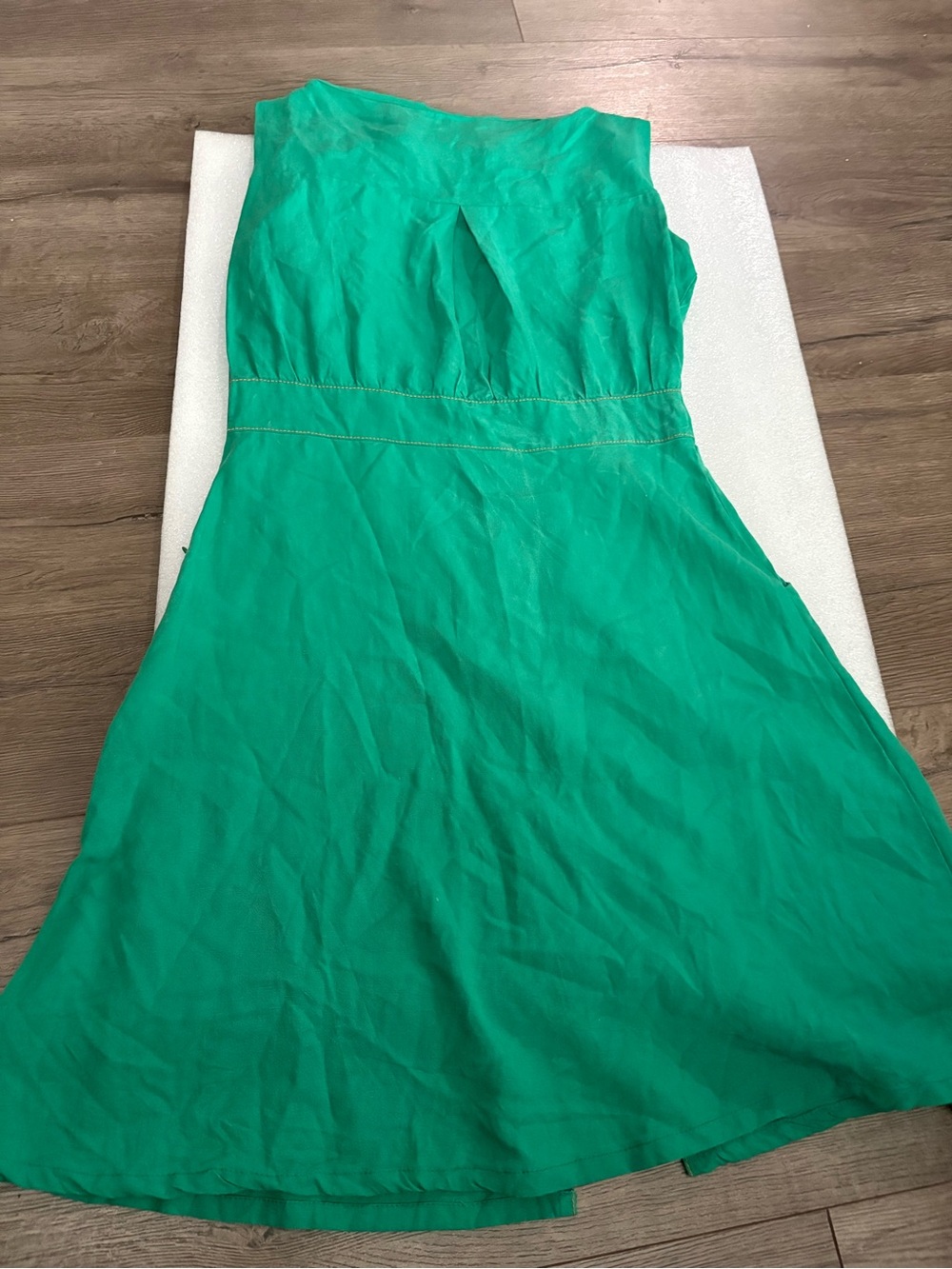 Melow Green Sleeveless A-Line Linen Blend Dress front slit pockets - Picture 9 of 12
